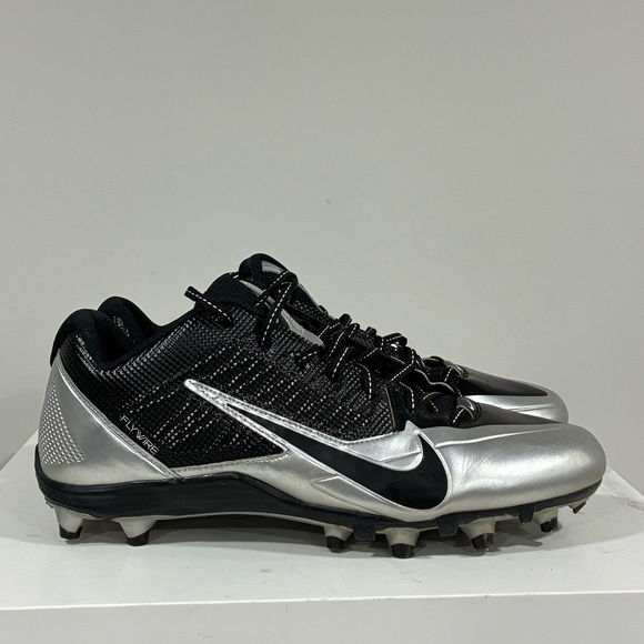 Nike Alpha Pro Flywire Oakland Raiders Football Cleats Size 13.5